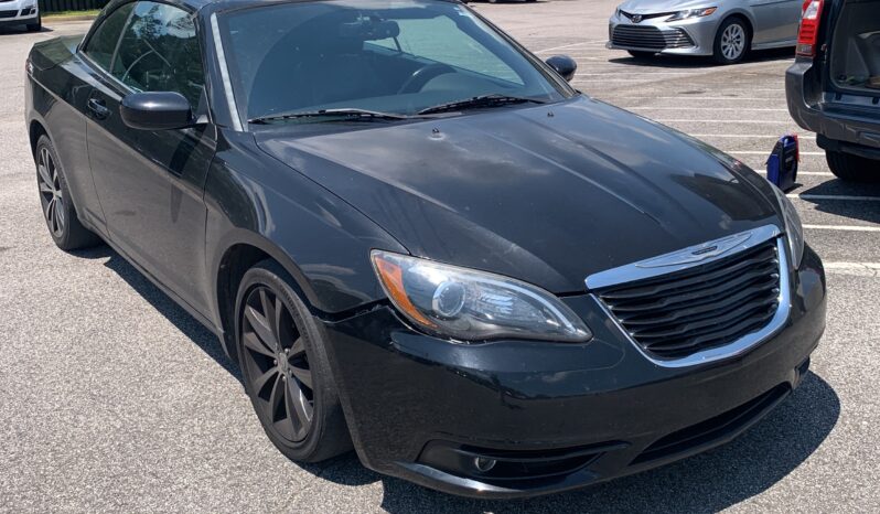 2011 Chrysler 200 S full